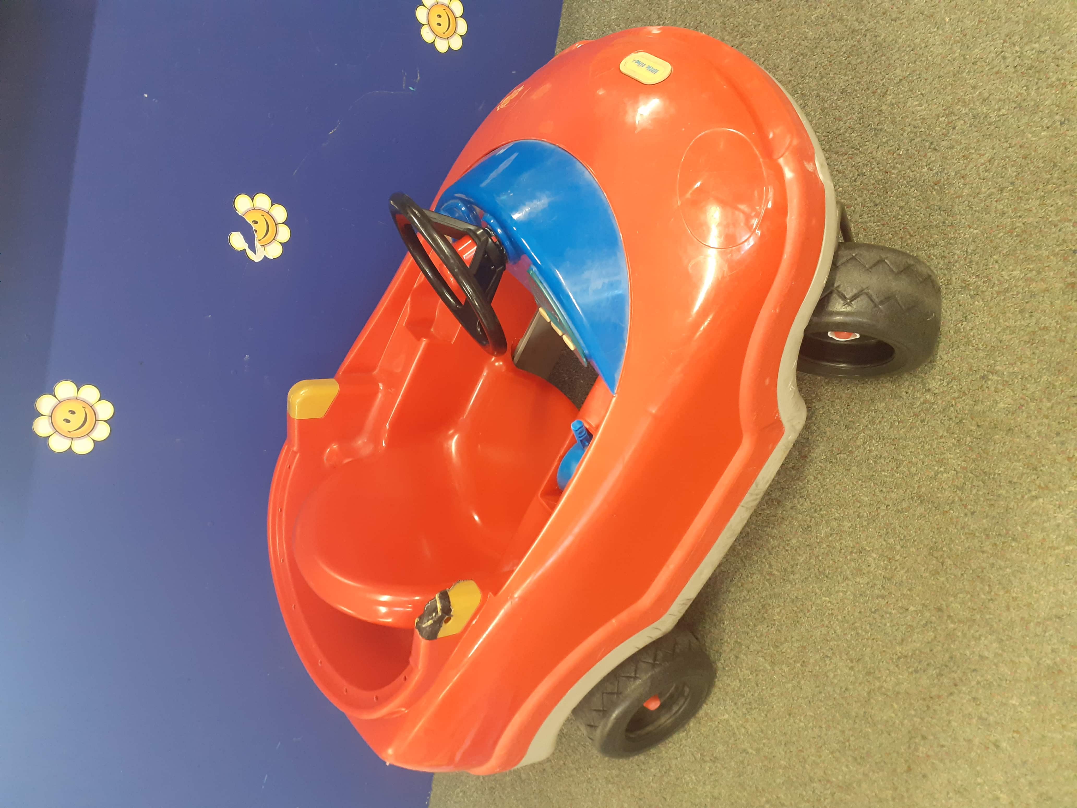 Little tikes deluxe store cozy convertible car