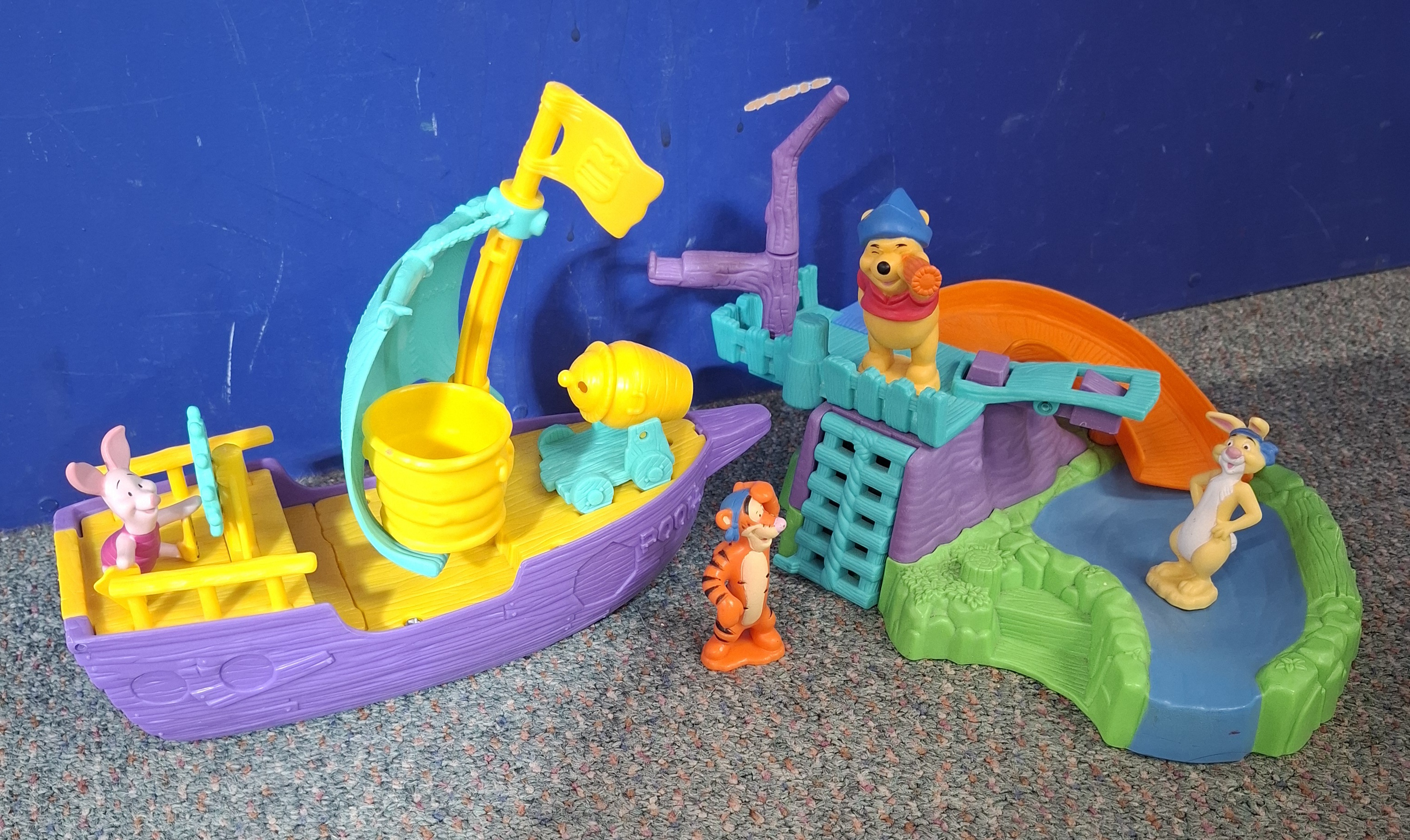 Winnie the Pooh Pirate set 